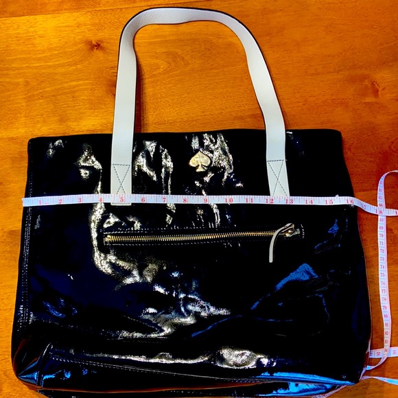 Kate Spade patent leather tote w/gold hardware - Picture 5 of 7
